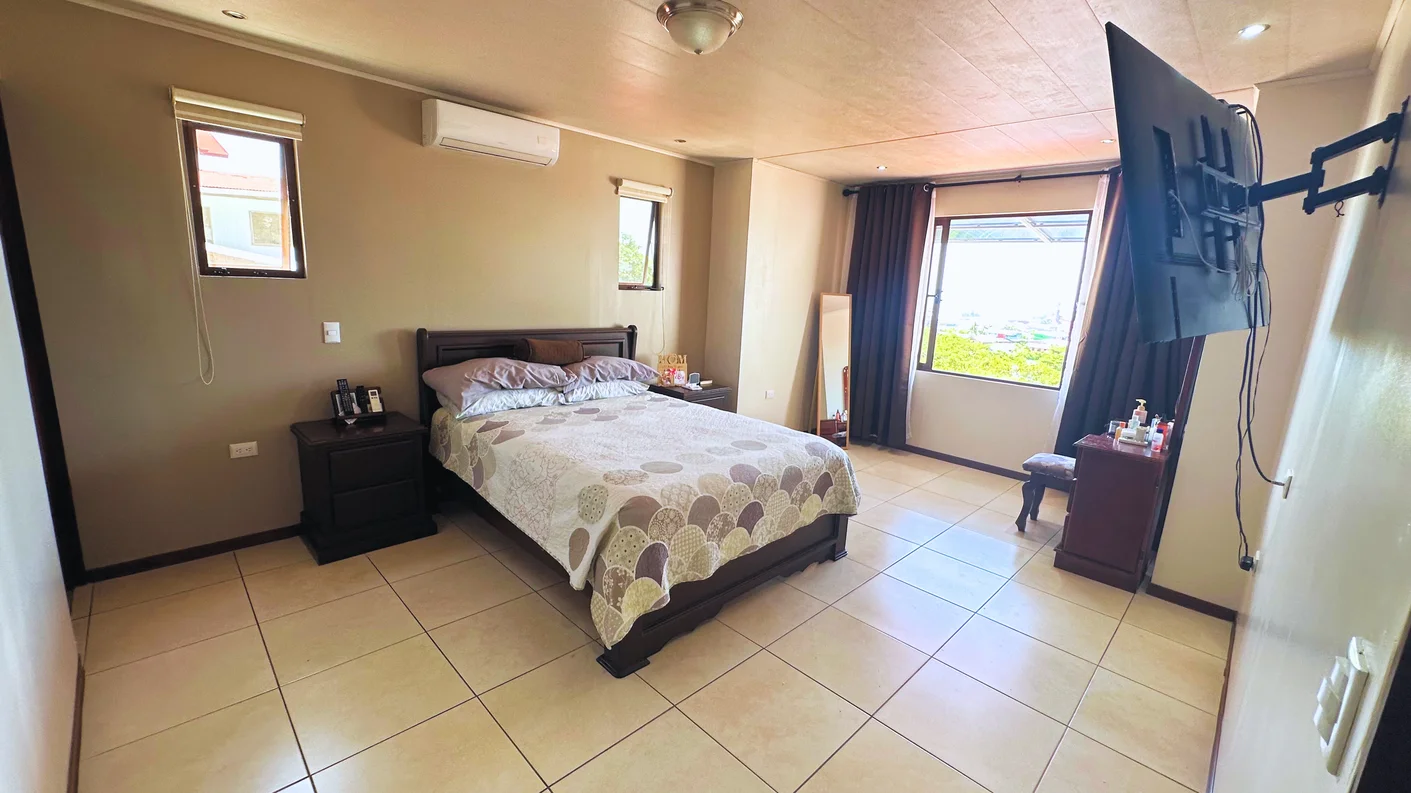 Casa grande con Vista al mar en, Cerro Mocho Limón!! en Limón, Limón miniatura 42