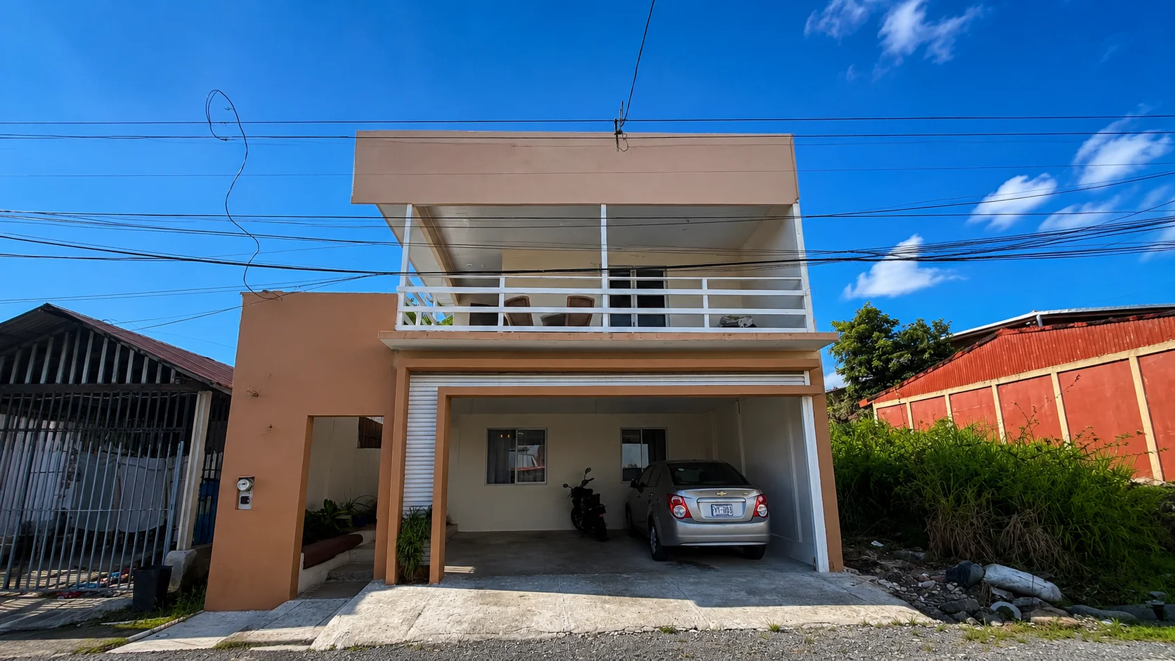 Moderna Casa de Dos Niveles en Barrio Bellavista, Limón en Limón, Limón miniatura 2